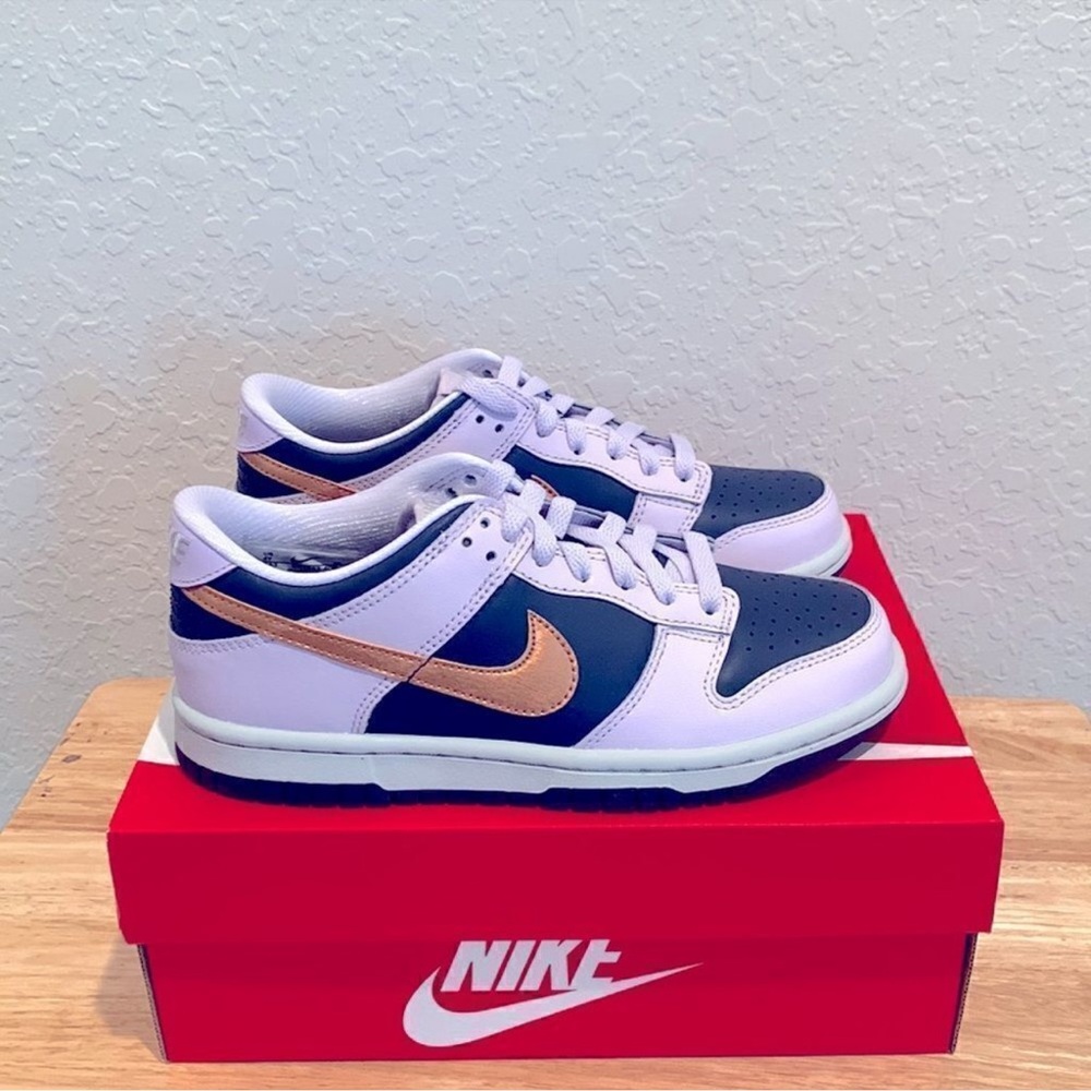 NIKE DUNK LOW SE GS SNEAKERS - Picture 4 of 12